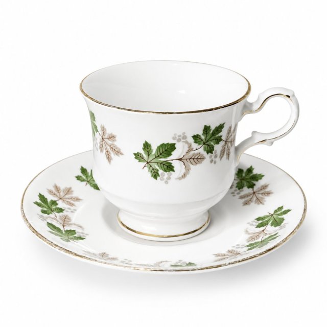 Filiżanka ze spodkiem Ridgway Gainsborough Bone China – motyw liści winogron