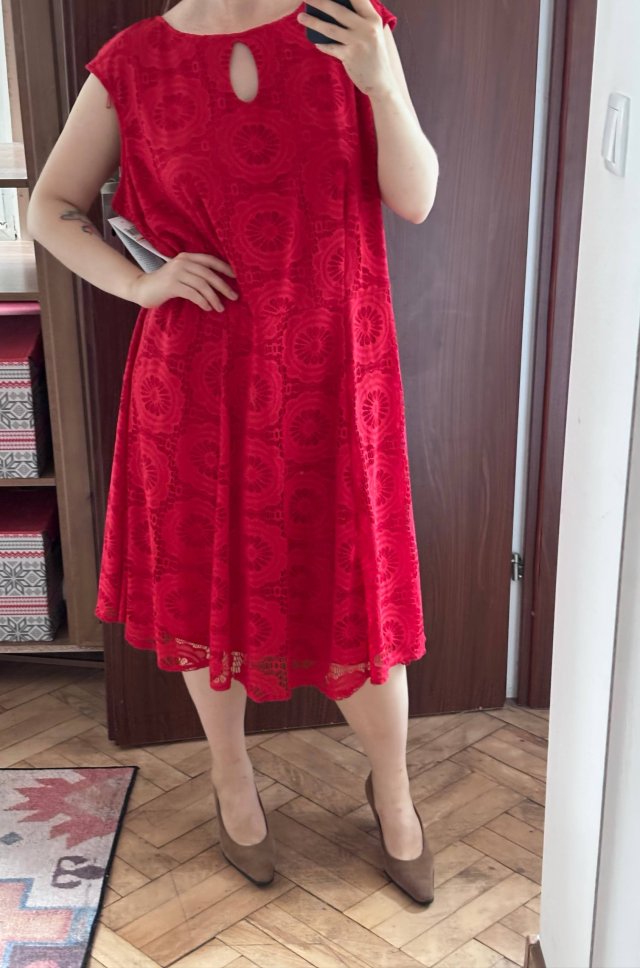 London Times Woman Czerwona Koronkowa Sukienka Plus Size 24W