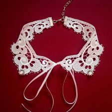 kołnierzyk choker koronkowy biały z perłami
