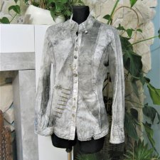 Elisa Cavaletti: M L