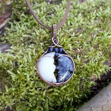 Wisior agat larvikit księżyc półksiężyc dwa księżyce ying yang rownowaga miedź antyczna magiczny