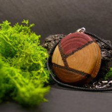 Drewniany wisiorek geometryczny "KRATKA" - ręcznie zrobiony naszyjnik z drewna, bejcowany, handmade, oryginalna biżuteria