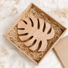 Dębowa podstawka liść monstery – dekoracyjna i funkcjonalna, z naturalnego drewna, pod wazon, doniczkę, świeczkę, drewniana, monstera