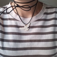 Choker z ptakiem