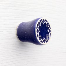Ceramiczna gałka do mebli ciemnoniebieska z jasnym ornamentem, wz.14
