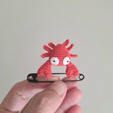 Krab przypinka